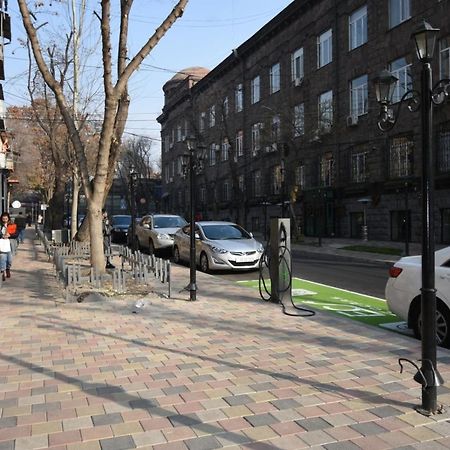 A&X Hostel And Tours Erevan Exterior foto