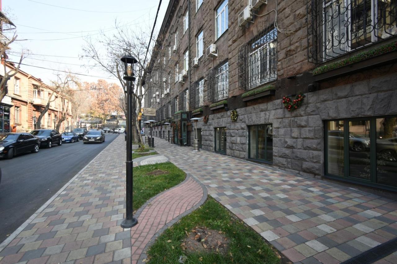A&X Hostel And Tours Erevan Exterior foto